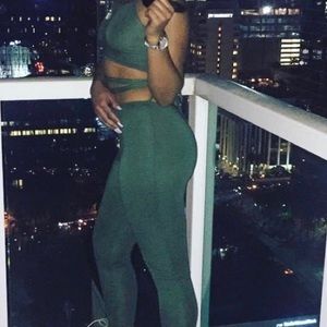 Green 2 piece spandex set